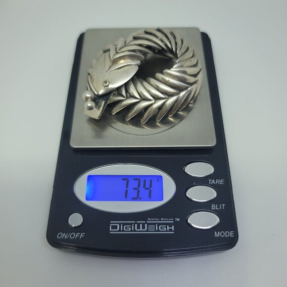 Silpada Silver Chevron Bracelet - Picture 3 of 3